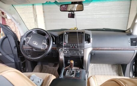 Toyota Land Cruiser 200, 2011 год, 4 200 000 рублей, 5 фотография