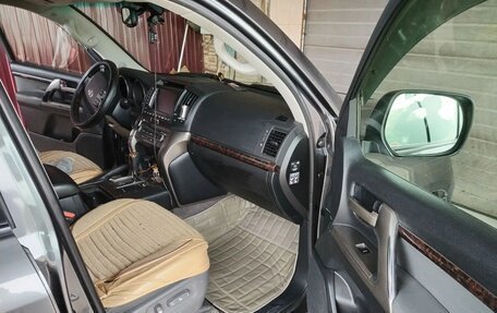 Toyota Land Cruiser 200, 2011 год, 4 200 000 рублей, 4 фотография