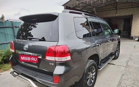 Toyota Land Cruiser 200, 2011 год, 4 200 000 рублей, 10 фотография