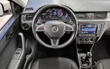 Skoda Rapid I, 2014 год, 679 000 рублей, 10 фотография