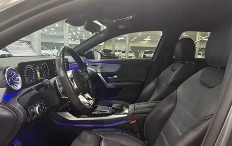 Mercedes-Benz A-Класс AMG, 2022 год, 5 700 000 рублей, 10 фотография