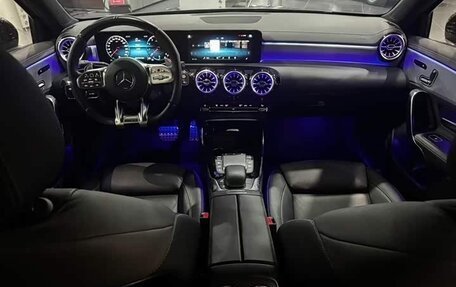 Mercedes-Benz A-Класс AMG, 2022 год, 5 700 000 рублей, 14 фотография