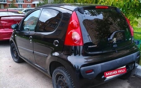 Peugeot 107 I рестайлинг, 2010 год, 400 000 рублей, 3 фотография