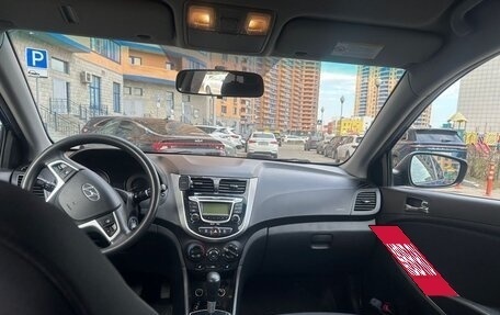 Hyundai Solaris II рестайлинг, 2013 год, 665 000 рублей, 2 фотография