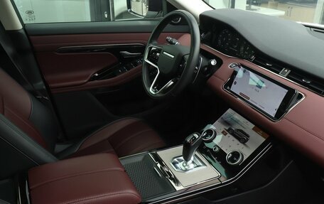 Land Rover Range Rover Evoque II, 2024 год, 5 550 000 рублей, 6 фотография