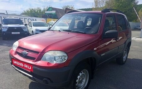 Chevrolet Niva I рестайлинг, 2012 год, 360 000 рублей, 3 фотография