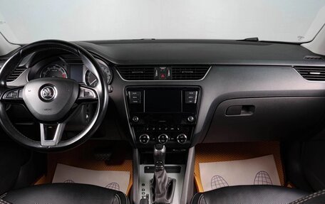 Skoda Octavia, 2017 год, 1 100 000 рублей, 11 фотография