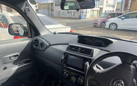 Toyota bB II рестайлинг, 2014 год, 703 000 рублей, 26 фотография