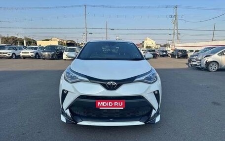 Toyota C-HR I рестайлинг, 2022 год, 1 627 000 рублей, 2 фотография