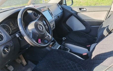 Volkswagen Tiguan I, 2010 год, 800 000 рублей, 2 фотография