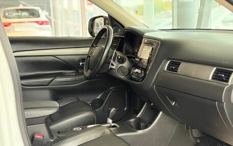 Mitsubishi Outlander III рестайлинг 3, 2013 год, 1 269 000 рублей, 7 фотография