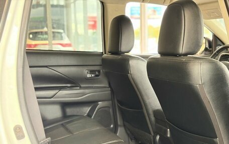 Mitsubishi Outlander III рестайлинг 3, 2013 год, 1 269 000 рублей, 8 фотография