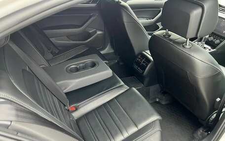 Volkswagen Passat B8 рестайлинг, 2018 год, 2 150 000 рублей, 19 фотография