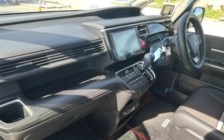 Honda Stepwgn IV, 2016 год, 1 450 404 рублей, 10 фотография
