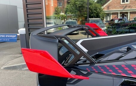 Lamborghini Huracán, 2023 год, 43 000 000 рублей, 13 фотография