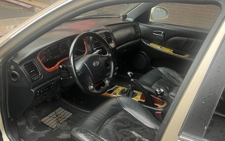 Hyundai Sonata IV рестайлинг, 2005 год, 175 000 рублей, 4 фотография