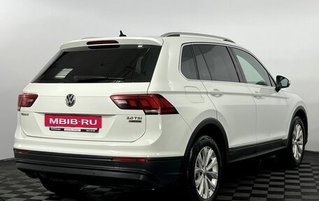 Volkswagen Tiguan II, 2017 год, 2 540 000 рублей, 6 фотография