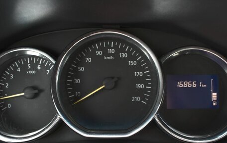 Renault Logan II, 2017 год, 580 000 рублей, 11 фотография