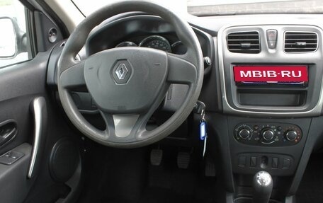 Renault Logan II, 2017 год, 580 000 рублей, 16 фотография