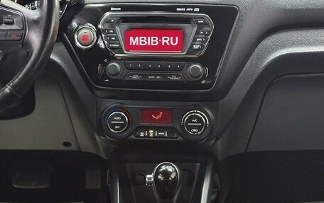 KIA Rio III рестайлинг, 2015 год, 1 365 000 рублей, 32 фотография
