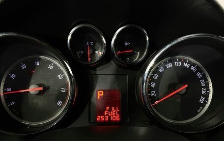 Opel Astra J, 2011 год, 515 000 рублей, 16 фотография