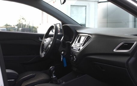 Hyundai Solaris II рестайлинг, 2019 год, 1 315 000 рублей, 14 фотография