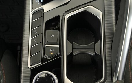 Geely Tugella FY11, 2022 год, 2 860 000 рублей, 17 фотография