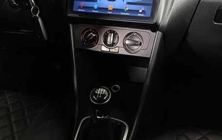 Volkswagen Polo VI (EU Market), 2010 год, 720 000 рублей, 14 фотография