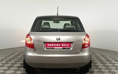Skoda Fabia II, 2013 год, 740 000 рублей, 6 фотография