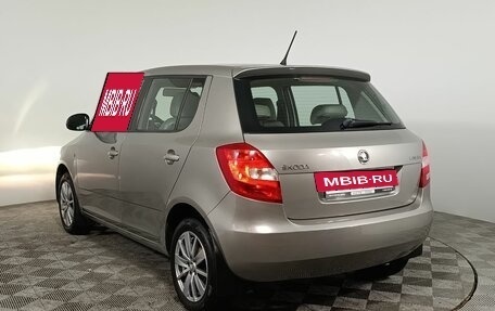 Skoda Fabia II, 2013 год, 740 000 рублей, 5 фотография