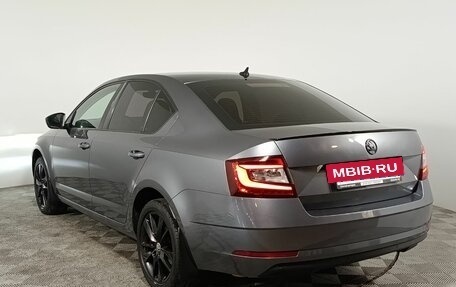 Skoda Octavia, 2017 год, 1 810 000 рублей, 5 фотография