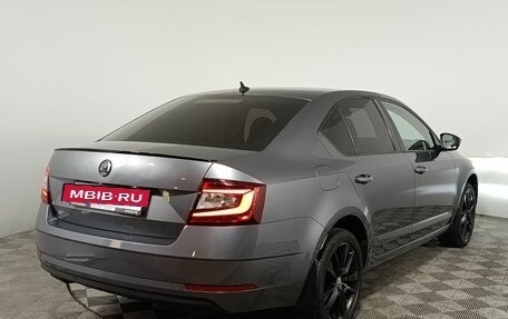 Skoda Octavia, 2017 год, 1 810 000 рублей, 7 фотография