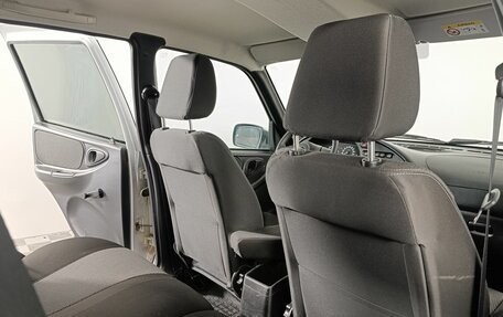 Chevrolet Niva I рестайлинг, 2018 год, 870 000 рублей, 15 фотография