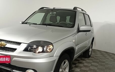 Chevrolet Niva I рестайлинг, 2018 год, 870 000 рублей, 21 фотография