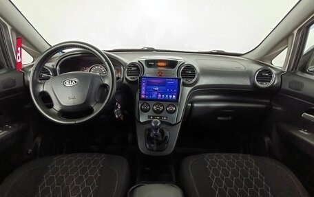KIA Carens III (RP), 2011 год, 650 000 рублей, 10 фотография
