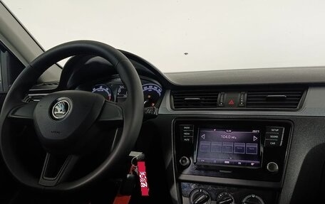 Skoda Rapid I, 2018 год, 1 190 000 рублей, 12 фотография