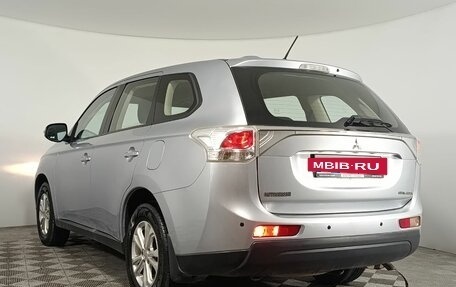 Mitsubishi Outlander III рестайлинг 3, 2012 год, 1 100 000 рублей, 5 фотография