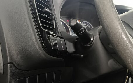 Mitsubishi Outlander III рестайлинг 3, 2012 год, 1 100 000 рублей, 9 фотография
