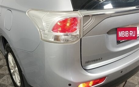 Mitsubishi Outlander III рестайлинг 3, 2012 год, 1 100 000 рублей, 17 фотография