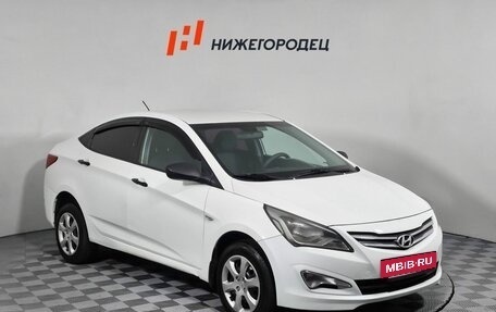 Hyundai Solaris II рестайлинг, 2015 год, 899 000 рублей, 3 фотография