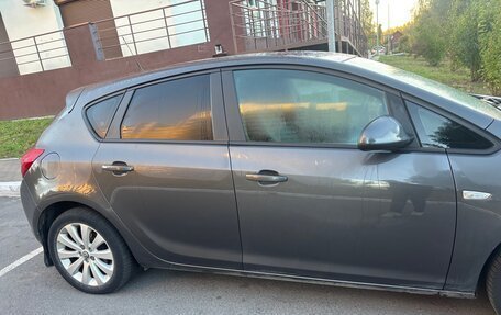 Opel Astra J, 2011 год, 650 000 рублей, 8 фотография