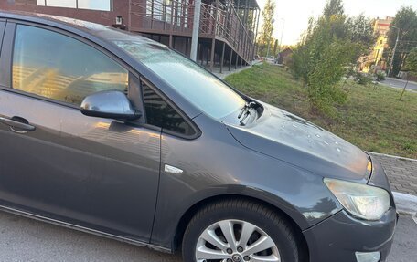 Opel Astra J, 2011 год, 650 000 рублей, 12 фотография