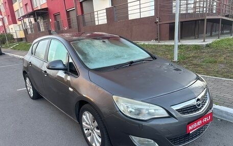 Opel Astra J, 2011 год, 650 000 рублей, 6 фотография