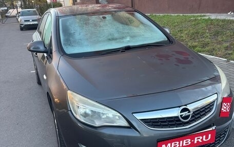 Opel Astra J, 2011 год, 650 000 рублей, 7 фотография