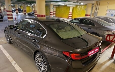 BMW 5 серия, 2017 год, 3 050 000 рублей, 3 фотография