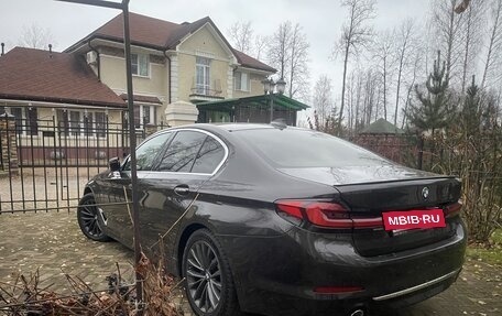 BMW 5 серия, 2017 год, 3 050 000 рублей, 18 фотография
