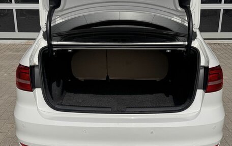Volkswagen Jetta VI, 2015 год, 1 110 000 рублей, 20 фотография