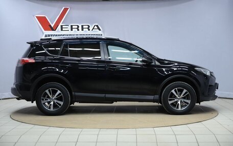 Toyota RAV4, 2019 год, 2 460 000 рублей, 4 фотография