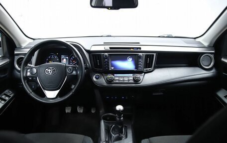 Toyota RAV4, 2019 год, 2 460 000 рублей, 12 фотография