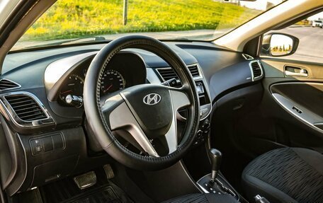 Hyundai Solaris II рестайлинг, 2014 год, 900 000 рублей, 14 фотография